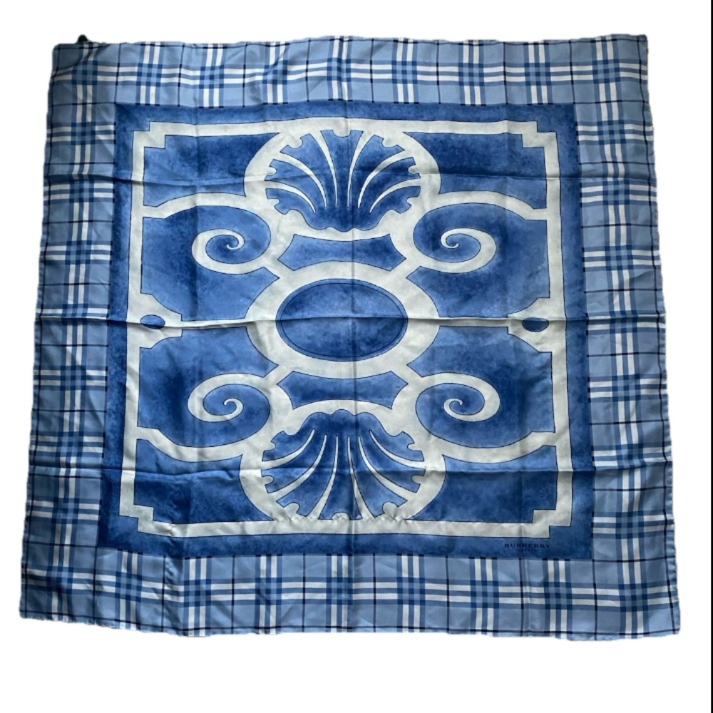 BURBERRY London | 100% Silk Scarf 31 x 31 inches